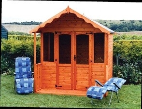 Wooden Summerhouse w/ Sun beds
