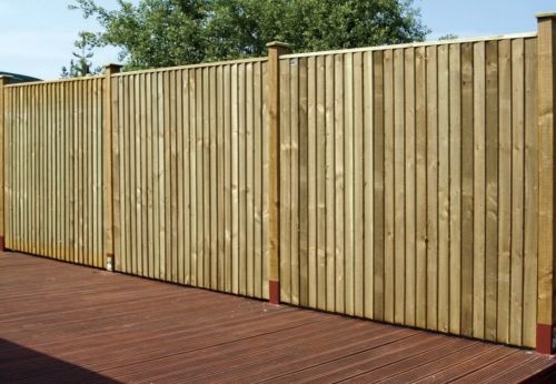 How to choose the best fencing for my garden? Crossover Fencing
